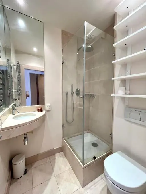 Luxurious 2 Bedrooms-View Seine River-Paris Center Appartamento Parigi