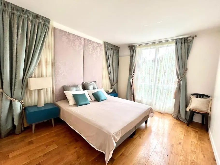 Luxurious 2 Bedrooms-View Seine River-Paris Center Appartement
