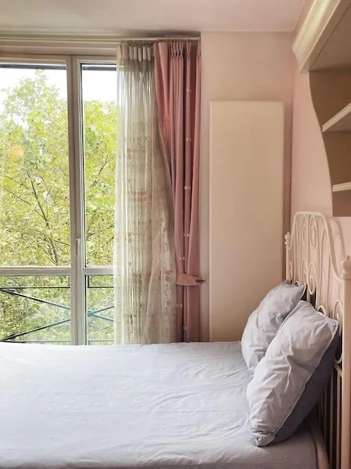 Luxurious 2 Bedrooms-View Seine River-Paris Center France